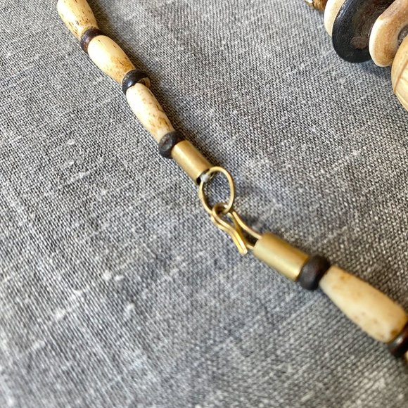 Tribal Hand-carved Bone & Wood Beaded Necklace - Picture 4 of 6